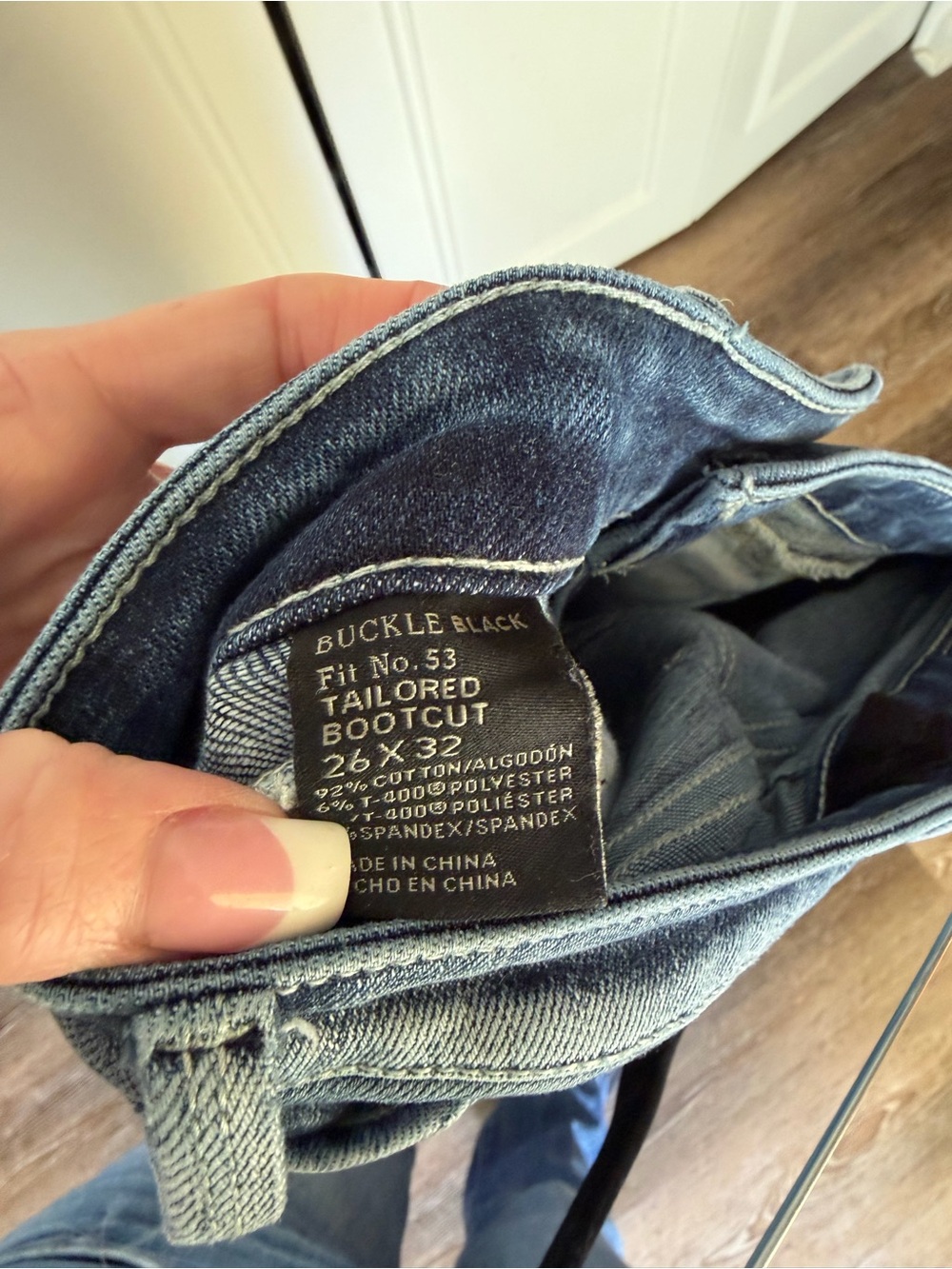 Buckle Black Women's Boot Cut Jeans in medium Blue Denim - Picture 4 of 4